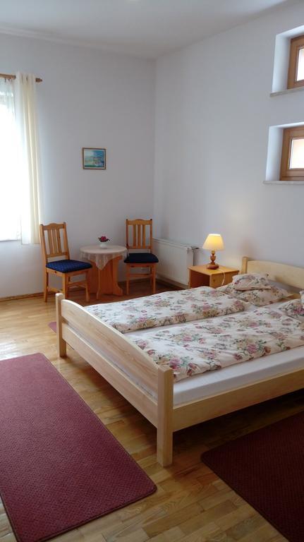 Gospodarstwo Agroturystyczne-Pensjonat Sad Podgorzyn Exterior photo